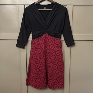 Title Nine Twist Front Dress Black & Red 3/4 Sleeve Athleisure Size XS